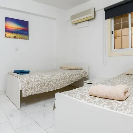 Julian 2 Bed * Λάρνακα